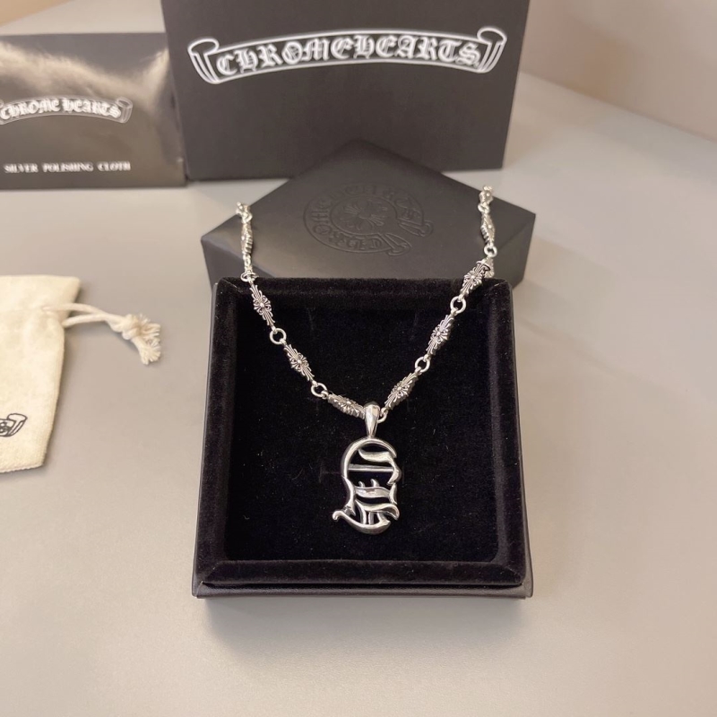 Ch**me He**ts necklaces